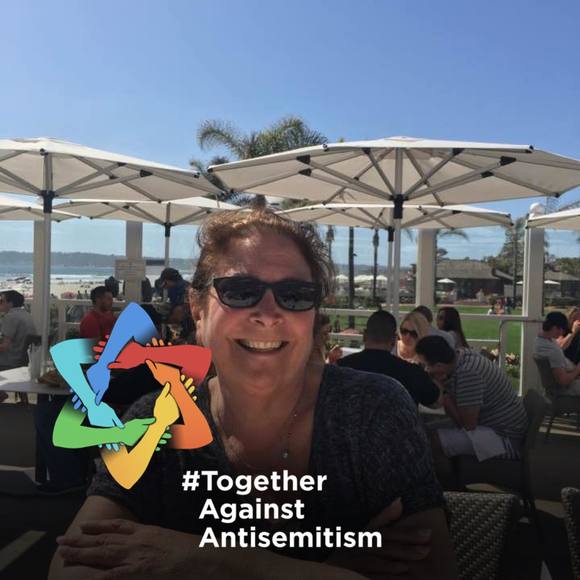 Meet your Posher, Debbie - Picture 1 of 1